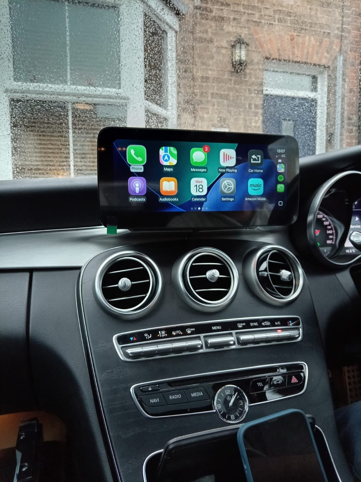 W205 Linux 10” Screen upgrade