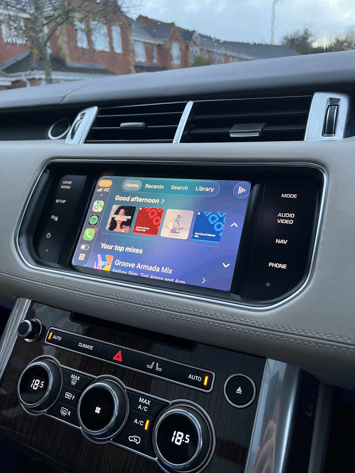 Jaguar, Land Rover & Range Rover CarPlay & Android Auto Bosch