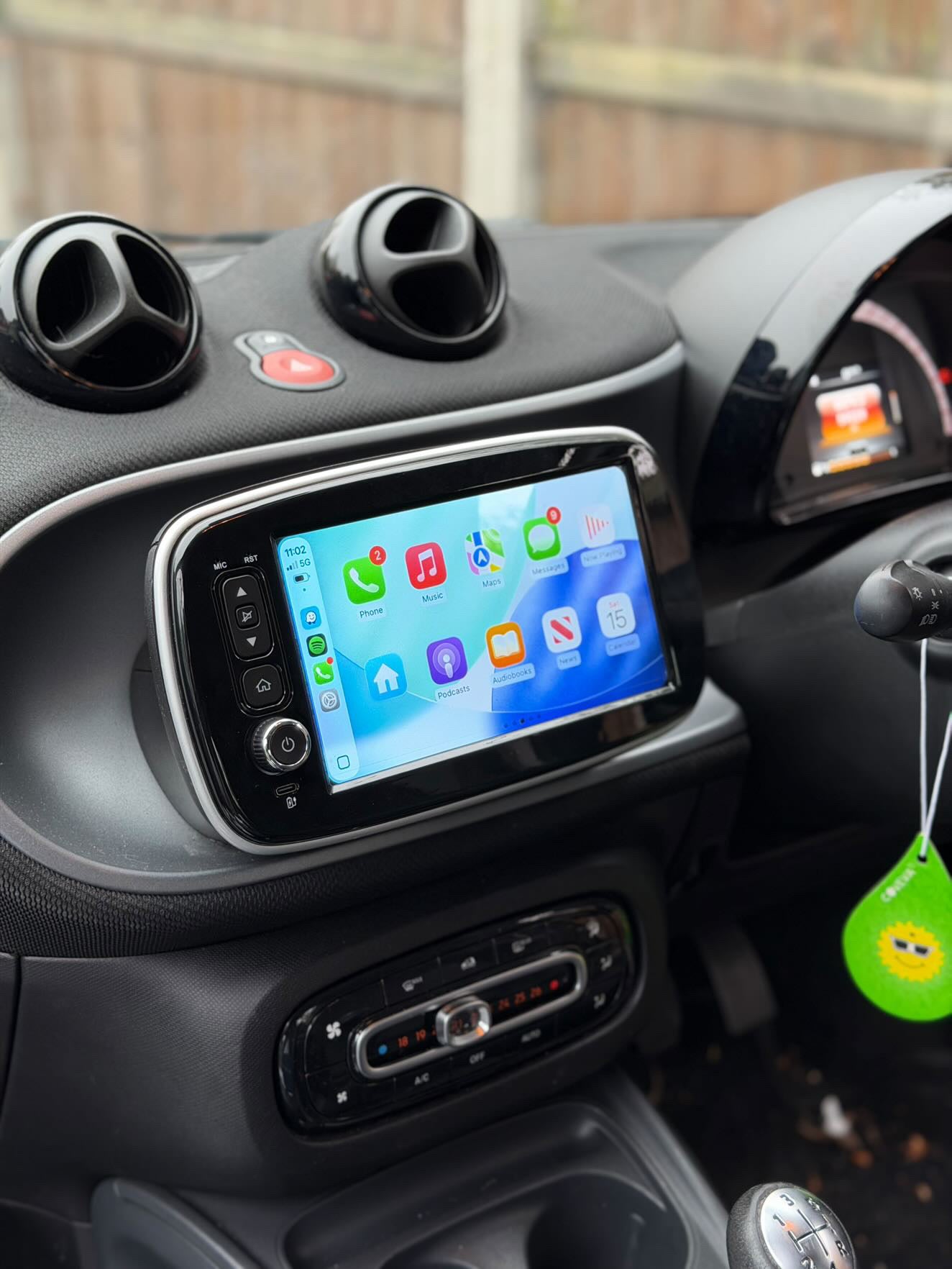 Mercedes Benz Smart Fortwo 453 2014-2020
Carplay Car Head Unit 8 Inch