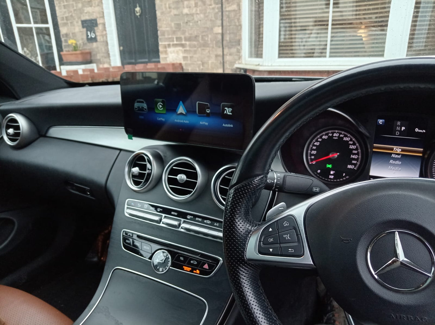 W205 Linux 10” Screen upgrade